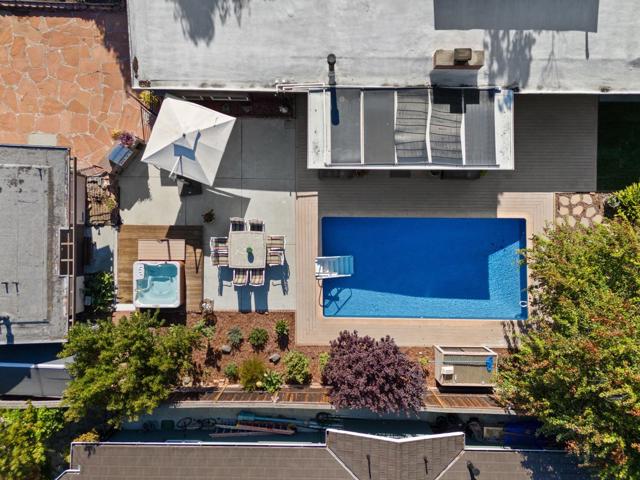 814 Gail Avenue, Sunnyvale CA: https://media.crmls.org/mediaz/2e0328e7-6619-440f-8db8-06ea361909b5.jpg