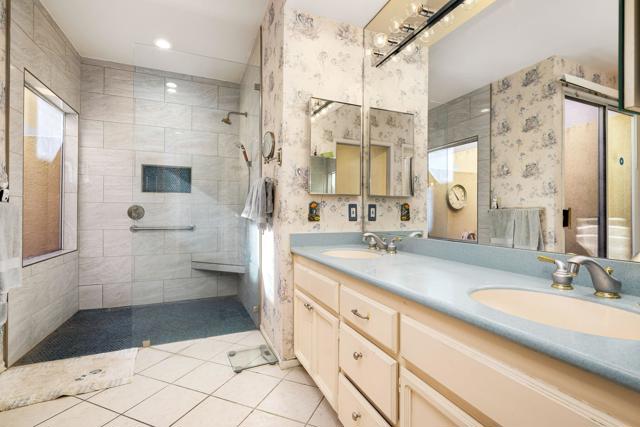 153 Lake Shore Drive, Rancho Mirage CA: https://media.crmls.org/mediaz/2e04074a-ca92-4c0f-8669-1d7c95499a15.jpg