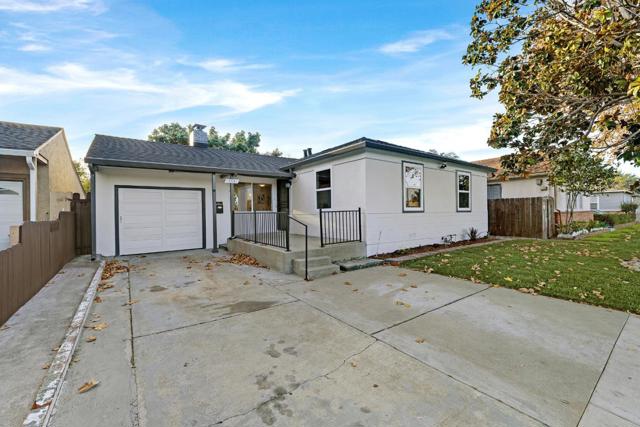15741 Hesperian Boulevard, San Lorenzo CA: https://media.crmls.org/mediaz/2e042a21-04bd-434e-9193-63833bfb067a.jpg
