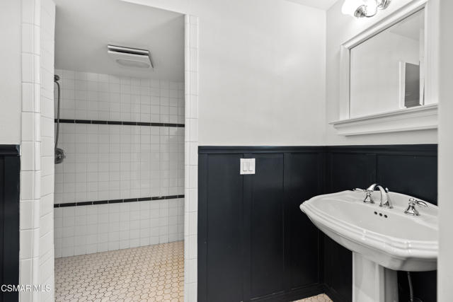 6144 1/4 Chesebro Road, Agoura Hills CA: https://media.crmls.org/mediaz/2e04cc22-e5f5-41e6-964d-af1653b5ad33.jpg