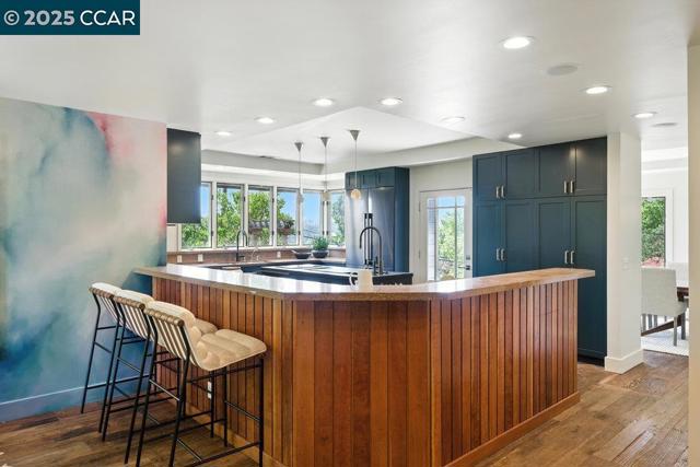 1341 Juanita Dr, Lafayette CA: https://media.crmls.org/mediaz/2e04ddcf-4114-4064-953c-419371e79b58.jpg