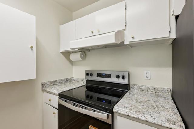 980 Kiely Boulevard, Santa Clara CA: https://media.crmls.org/mediaz/2e05bec6-8dc1-4144-91c9-cd42aafb2a23.jpg
