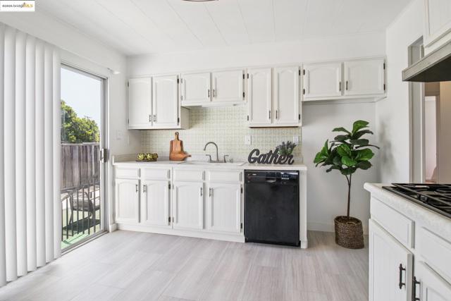 1881 Dolly Ave, San Leandro CA: https://media.crmls.org/mediaz/2e05d617-46bb-47db-965e-40bb8df632e1.jpg