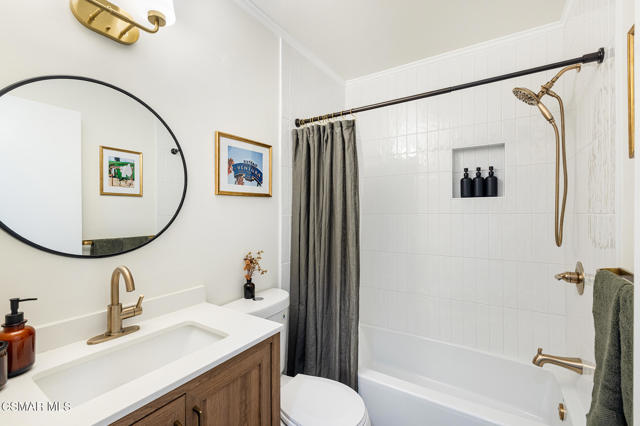 1932 Summer Cloud Drive, Thousand Oaks CA: https://media.crmls.org/mediaz/2e06db1d-e575-4496-88eb-1948f5bd98ea.jpg