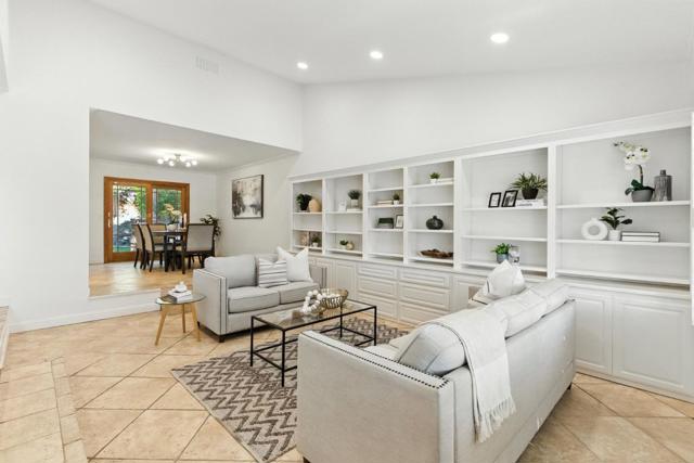 4418 Valle Vista, Pittsburg CA: https://media.crmls.org/mediaz/2e0743bb-875a-4b86-8431-af87b21c21b4.jpg