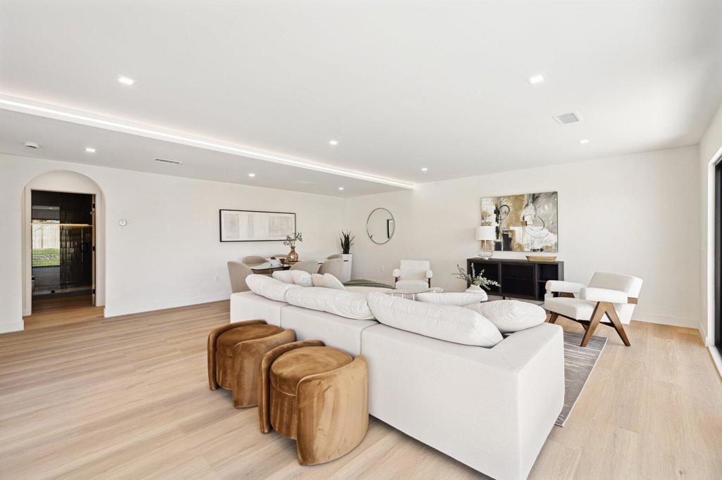 MLS #219135896DA image #20