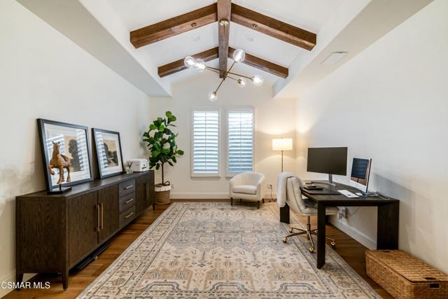 5675 Via Bonita, Newbury Park CA: https://media.crmls.org/mediaz/2e08a3c0-c57a-420e-adbd-b87a231c0ea9.jpg