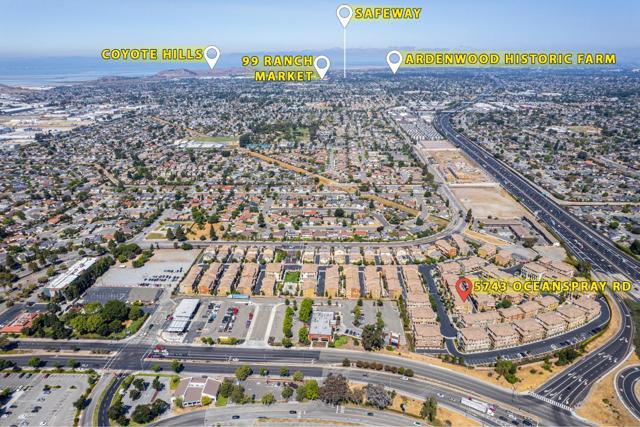 5743 Oceanspray Road, Newark CA: https://media.crmls.org/mediaz/2e08cfdb-3392-477b-977d-8c0937fd4342.jpg