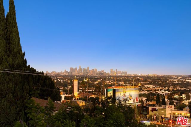 1129 Larrabee Street, 15 photo 1
