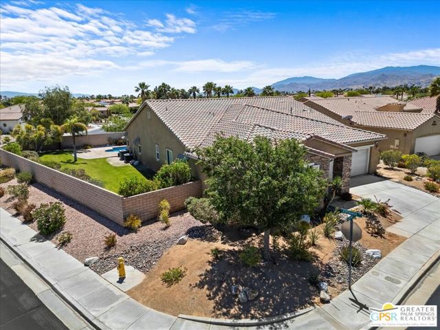 3764 Serenity Trail, Palm Springs CA: https://media.crmls.org/mediaz/2e09064e-e1c4-40b3-9d05-8c8520fd31d9.jpg