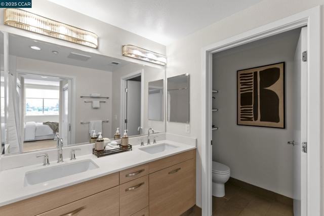 555 Ygnacio Valley Rd, Walnut Creek CA: https://media.crmls.org/mediaz/2e097d9c-bc1d-47f8-9a11-5f3286f14c61.jpg