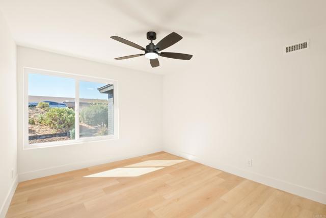 Detail Gallery Image 38 of 57 For 2134 Flying Hills Ln, El Cajon,  CA 92020 - 4 Beds | 3 Baths