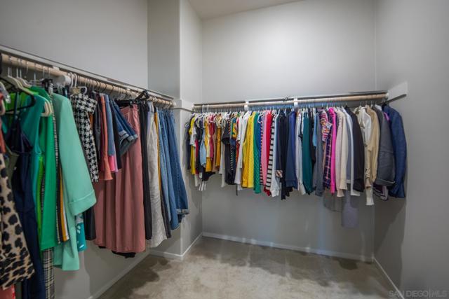 1257 Calle Datura, Chula Vista CA: https://media.crmls.org/mediaz/2e0a8b55-942b-44f3-a6b5-b2105f7ac7f3.jpg