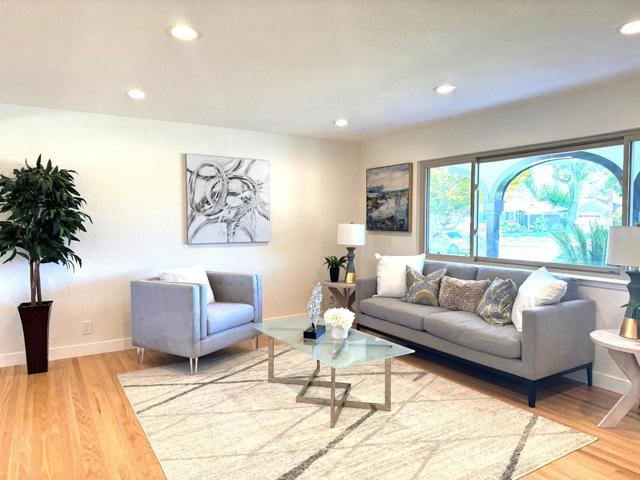 956 Redmond Avenue, San Jose CA: https://media.crmls.org/mediaz/2e0bbab2-2cb6-45eb-ac73-f7acb32b011b.jpg