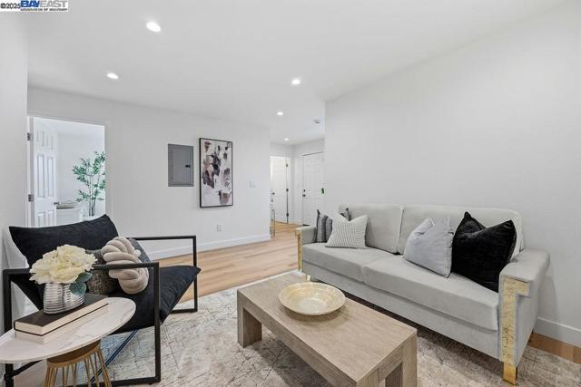 1520 4th st, Richmond CA: https://media.crmls.org/mediaz/2e0c2572-a286-4b37-8cb5-825dfb54aa61.jpg