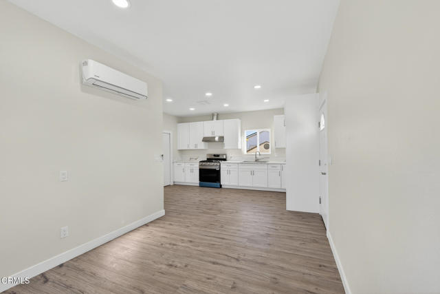 Detail Gallery Image 10 of 24 For 1227 S G St #2,  Oxnard,  CA 93033 - 3 Beds | 2 Baths