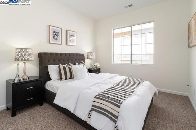 Image 25 of 46 For 220 Bridgehead Ln