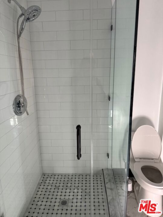 https://media.crmls.org/mediaz/2e0d596b-6e7d-489a-83d8-98599075508c.jpg?preset=X-Large