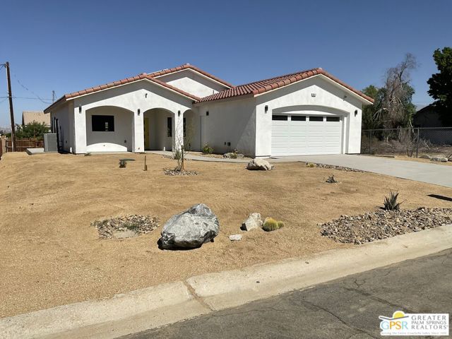 16347 Avenida Atezada, Desert Hot Springs CA: https://media.crmls.org/mediaz/2e0e962b-0985-46cc-9bd3-ba676fa3d35d.jpg