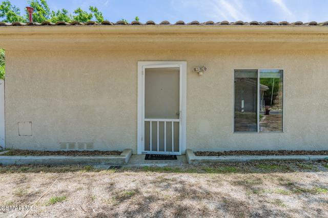 6564 La Cumbre Road, Somis CA: https://media.crmls.org/mediaz/2e0edb21-74cd-4bb1-9547-5a9268dcdd2b.jpg