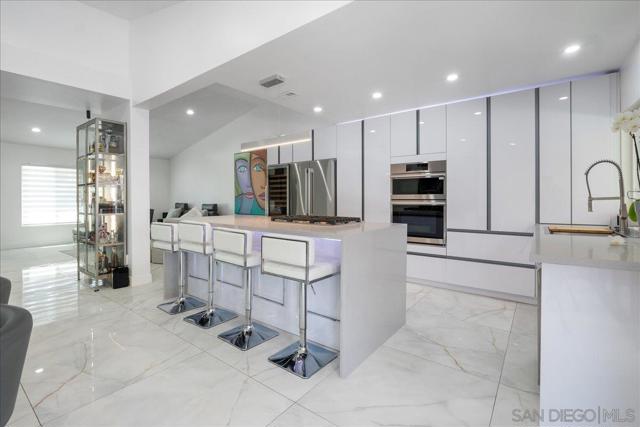 6626 Tuxedo Rd, San Diego CA: https://media.crmls.org/mediaz/2e0edf27-2b86-47e1-83b8-397687b346de.jpg