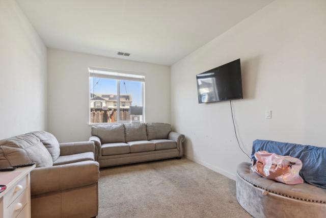 410 Thistle Court, Hollister CA: https://media.crmls.org/mediaz/2e0f7b01-0d4c-4cf2-8397-241c0f2930b9.jpg