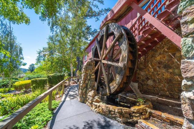 552 Bean Creek Road, Scotts Valley CA: https://media.crmls.org/mediaz/2e0fadfe-e541-46c8-a7cf-f483b5d1f7f3.jpg