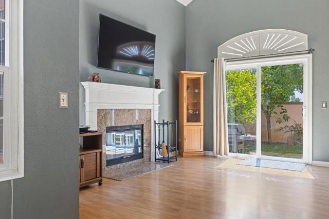 542 Via Sorrento, Morgan Hill CA: https://media.crmls.org/mediaz/2e113014-c628-4293-b590-fa6cc42fe90f.jpg
