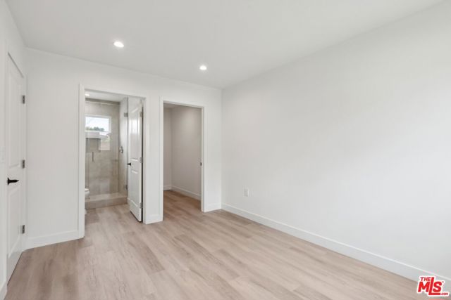 6731 Delco Avenue, Winnetka CA: https://media.crmls.org/mediaz/2e11d901-62e4-45c5-987b-bd4d3c4882d6.jpg