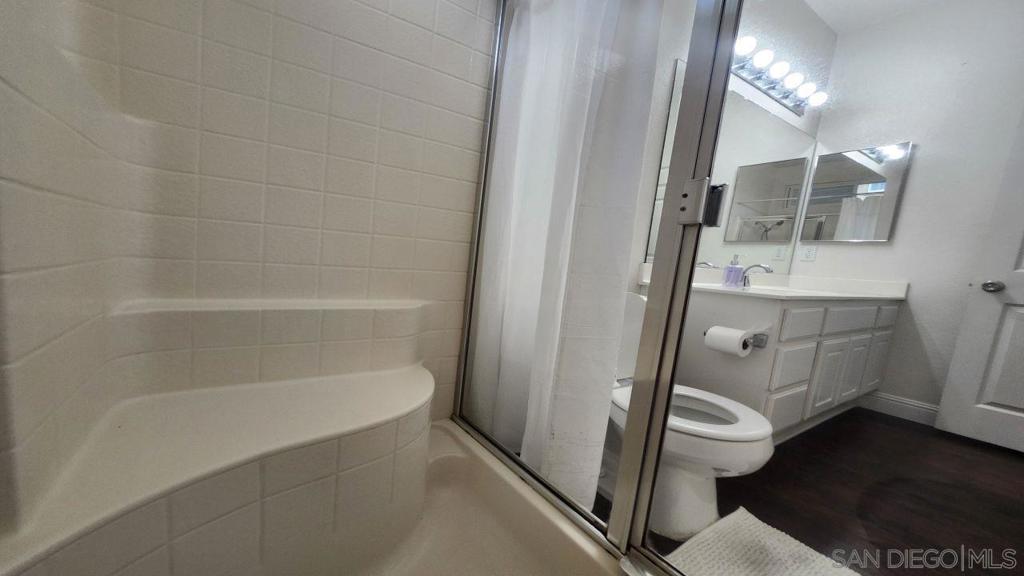 MLS #250045017SD image #11