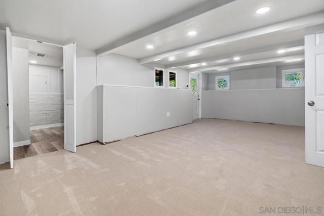 4744 Resmar Rd, La Mesa CA: https://media.crmls.org/mediaz/2e127ab2-d5f5-4339-8d60-be2b956e643e.jpg