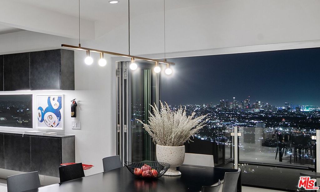 8165 Mannix Drive, Los Angeles, CA 90046