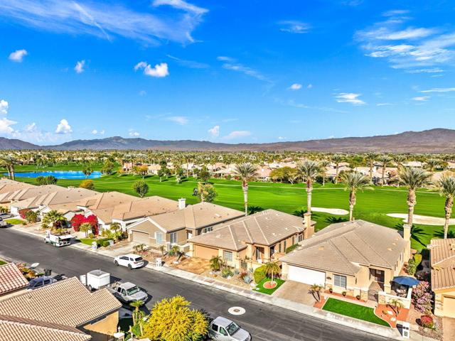 80200 Royal Birkdale Drive, Indio CA: https://media.crmls.org/mediaz/2e135c90-3d49-4243-95ff-20f6954929a2.jpg