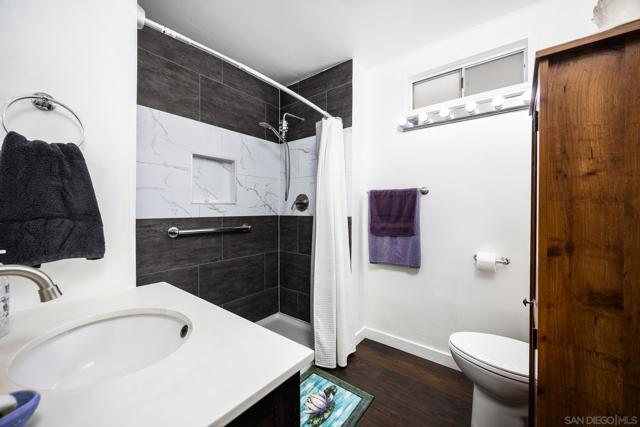 8301 Mission Gorge Rd, Santee CA: https://media.crmls.org/mediaz/2e13daf8-2e80-42c5-a4f5-0c298cc81539.jpg