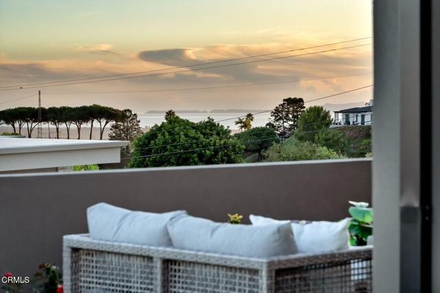 Detail Gallery Image 28 of 33 For 890 via Ondulando, Ventura,  CA 93003 - 4 Beds | 3/1 Baths