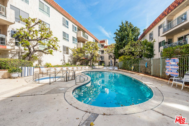 Drew Fenton | 836 S Bundy Drive Los Angeles CA | MLS: 7113379