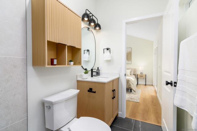 1130 Lake Ridge Dr, San Marcos CA: https://media.crmls.org/mediaz/2e15bdb6-eae6-4bf8-9558-0d917530d20f.jpg