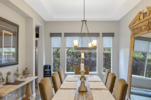 5419 Via Olas, Newbury Park CA: https://media.crmls.org/mediaz/2e163e5f-ce08-4d4b-8ed2-a001a8c73bb3.jpg