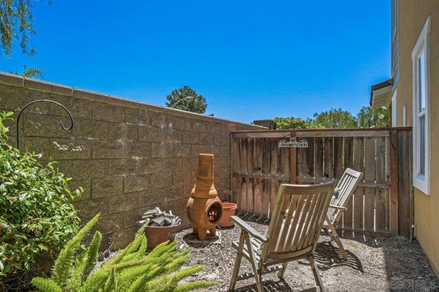 2423 Wishing Star Way, Chula Vista CA: https://media.crmls.org/mediaz/2e16b068-e32c-45c0-98fc-a7e39228d90a.jpg