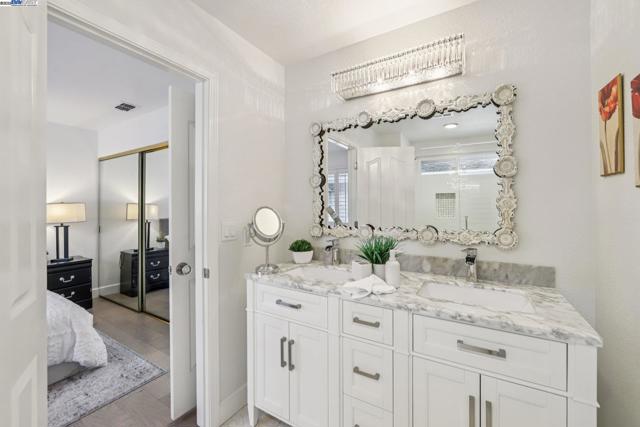5310 E Lakeshore, San Ramon CA: https://media.crmls.org/mediaz/2e16c454-fc49-48be-95a7-1801aec1322f.jpg