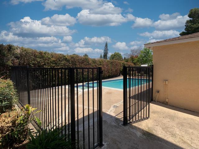 161 Twin Oaks Circle, Chula Vista CA: https://media.crmls.org/mediaz/2e180f64-2927-4a45-98ea-0ca9283b2a86.jpg