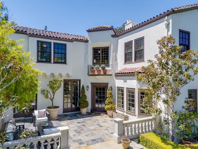 2181 Parkside Avenue, Hillsborough CA: https://media.crmls.org/mediaz/2e1825c8-a96d-4d02-9b7b-fbf99c8a6ee0.jpg