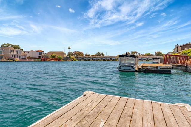 167 Shooting Star, Foster City CA: https://media.crmls.org/mediaz/2e1931e2-d6d9-4362-8757-fdfb80b88605.jpg