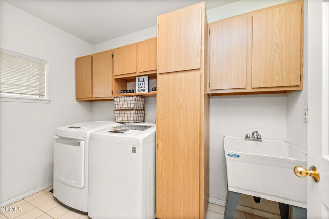 2210 Via Loma, Camarillo CA: https://media.crmls.org/mediaz/2e195b42-7c29-46f5-bbe7-6357237595ec.jpg