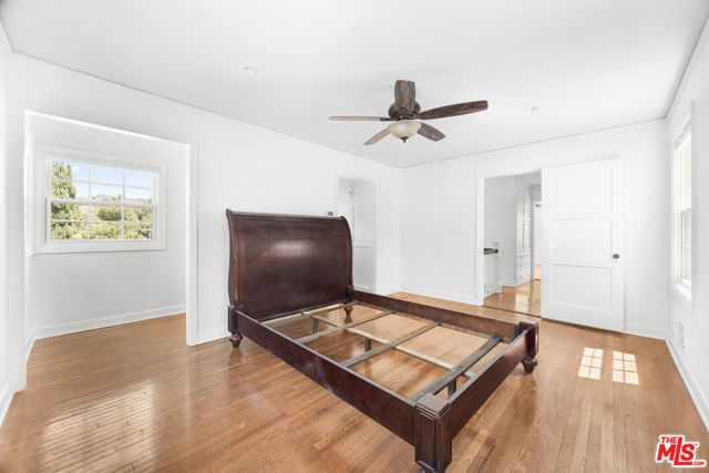 2411 St George Street, Los Angeles CA: https://media.crmls.org/mediaz/2e19e905-3ce4-4627-aafa-ef6c0ff3e9bd.jpg