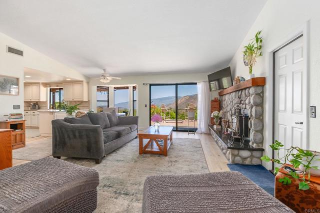 Detail Gallery Image 11 of 43 For 18818 Los Hermanos Ranch Road, Valley Center,  CA 92082 - 3 Beds | 2/1 Baths