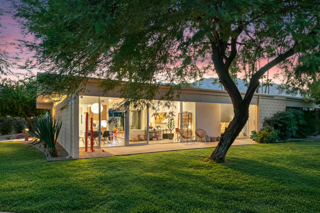 260 Desert Lakes Drive, Palm Springs, CA 92264