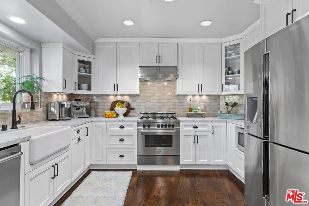 15601 Woodfield PlaceSherman Oaks img 24