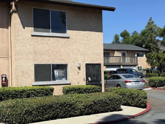 1034 Leland St, Spring Valley CA: https://media.crmls.org/mediaz/2e1b5c67-a366-4b5c-a853-792502f95231.jpg
