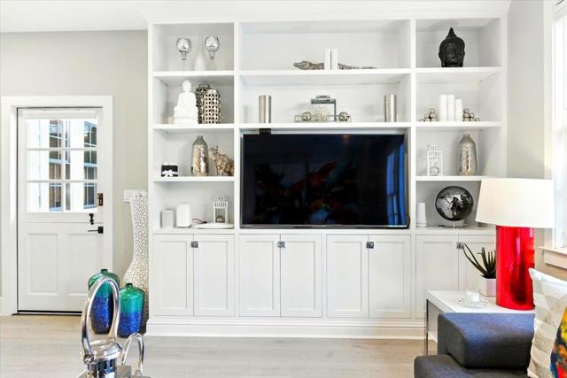 16218 George St, Los Gatos CA: https://media.crmls.org/mediaz/2e1b83b9-954a-4ec6-9f22-45ab9556d664.jpg